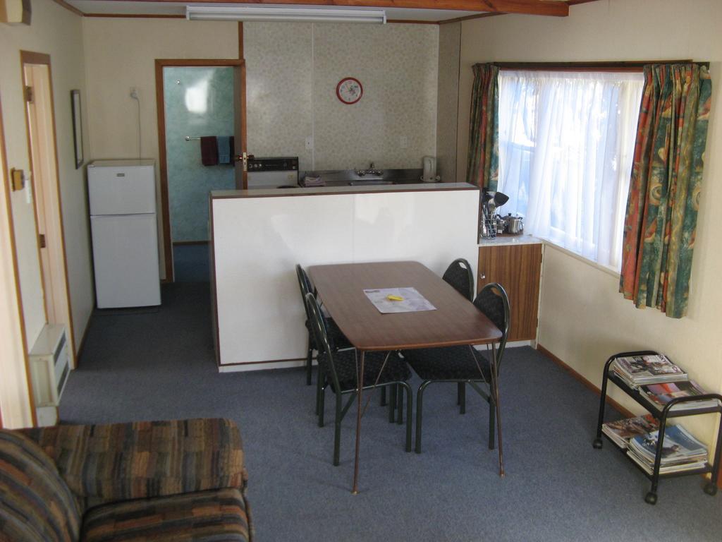 Tongariro River Motel Turangi Δωμάτιο φωτογραφία