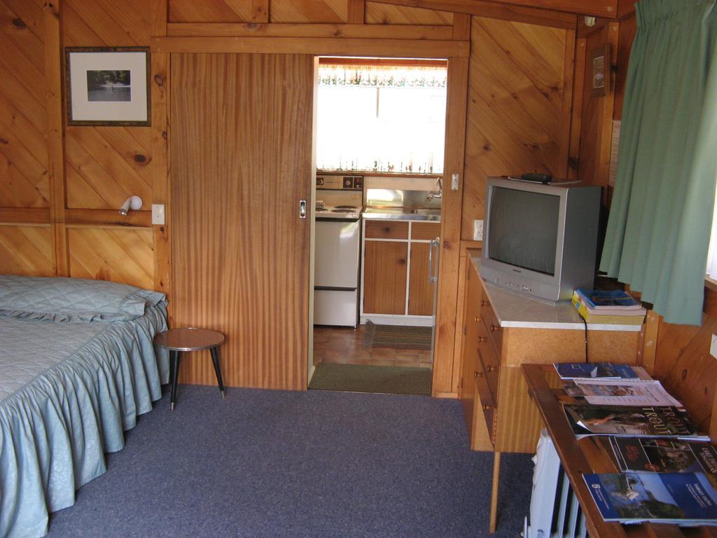 Tongariro River Motel Turangi Δωμάτιο φωτογραφία
