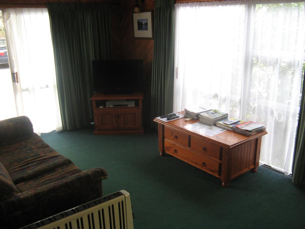 Tongariro River Motel Turangi Δωμάτιο φωτογραφία