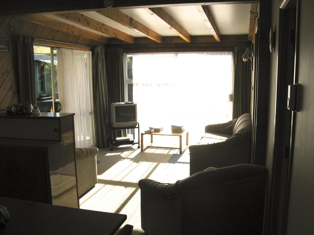 Tongariro River Motel Turangi Δωμάτιο φωτογραφία