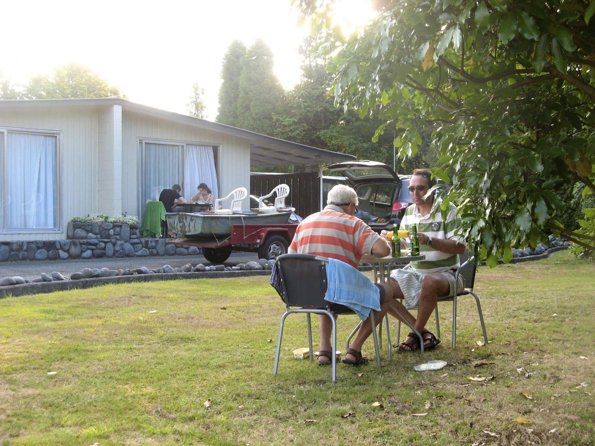 Tongariro River Motel Turangi Εξωτερικό φωτογραφία